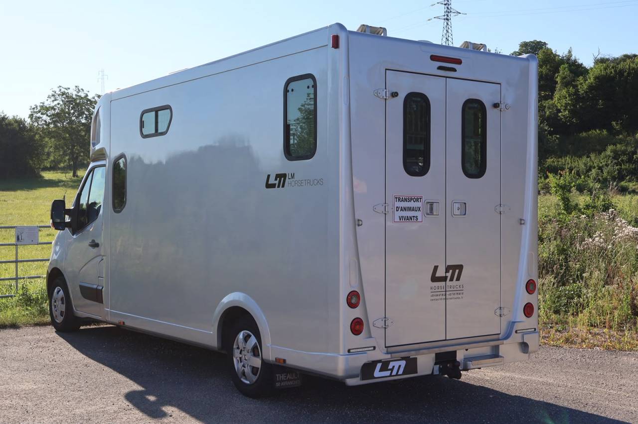 VL MASTER THEAULT 5P STALLE - VENDU