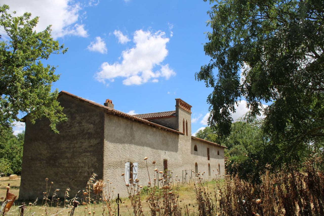 PROPRIETE DE 20 HECTARES DANS LA HAUTE  GARONNE