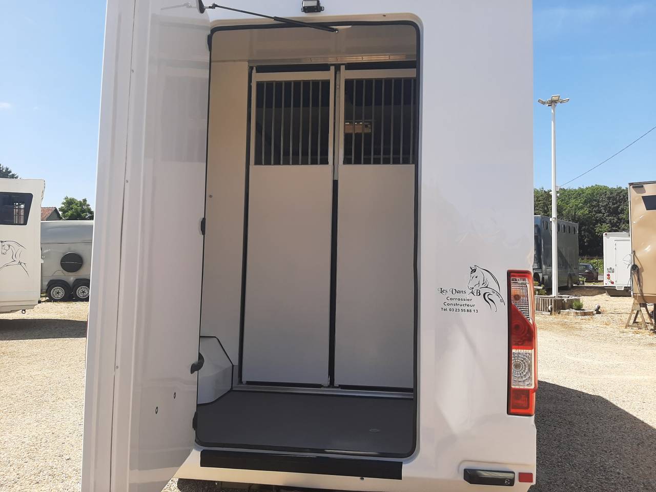 Renault Master - stall 145 cv