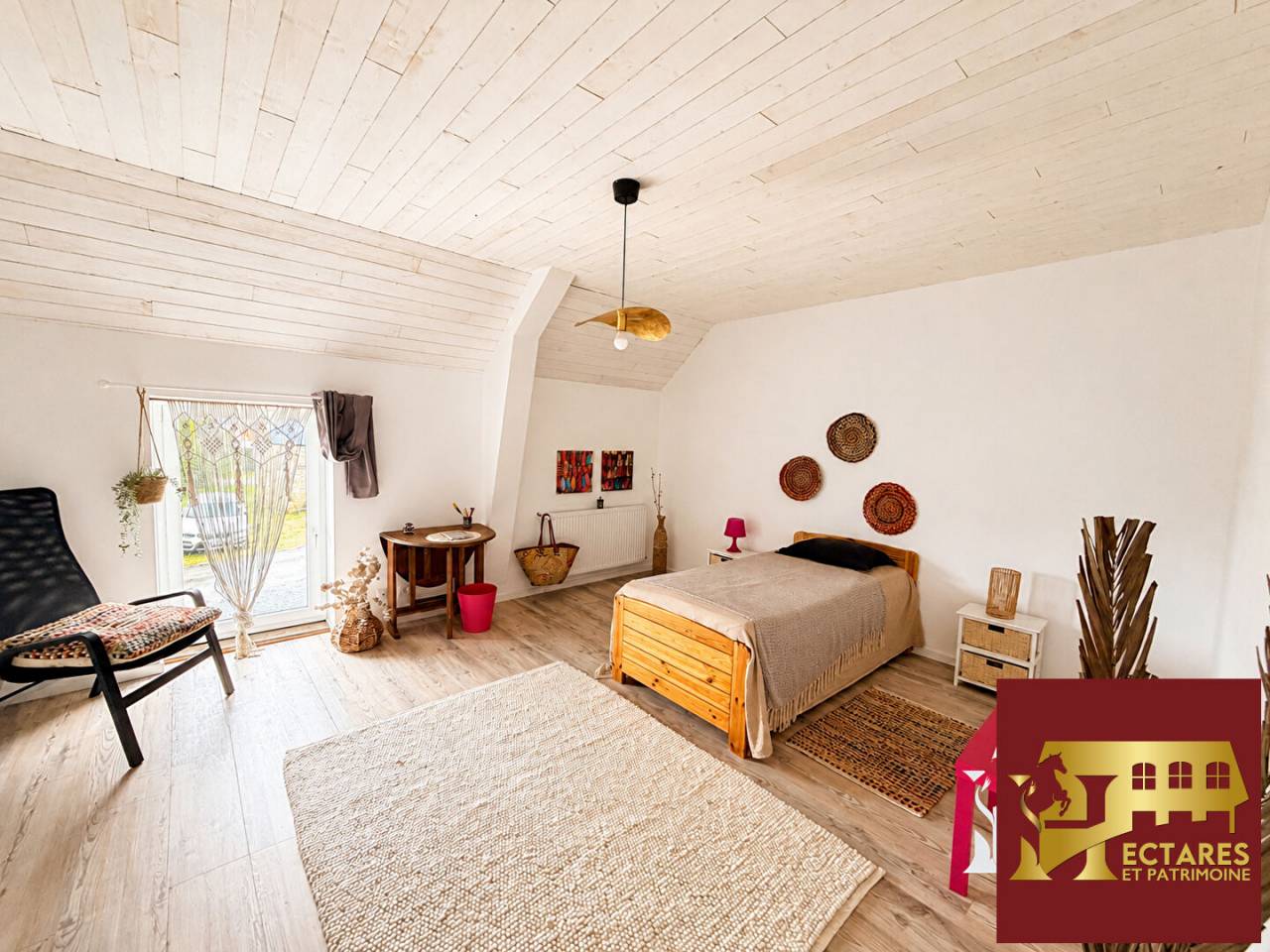 Maison enti&egrave;rement r&eacute;nov&eacute;e avec d&eacute;pendances ? 4 chambres ? Environnement campagn