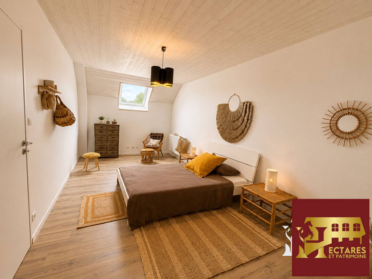 Maison enti&egrave;rement r&eacute;nov&eacute;e avec d&eacute;pendances ? 4 chambres ? Environnement campagn