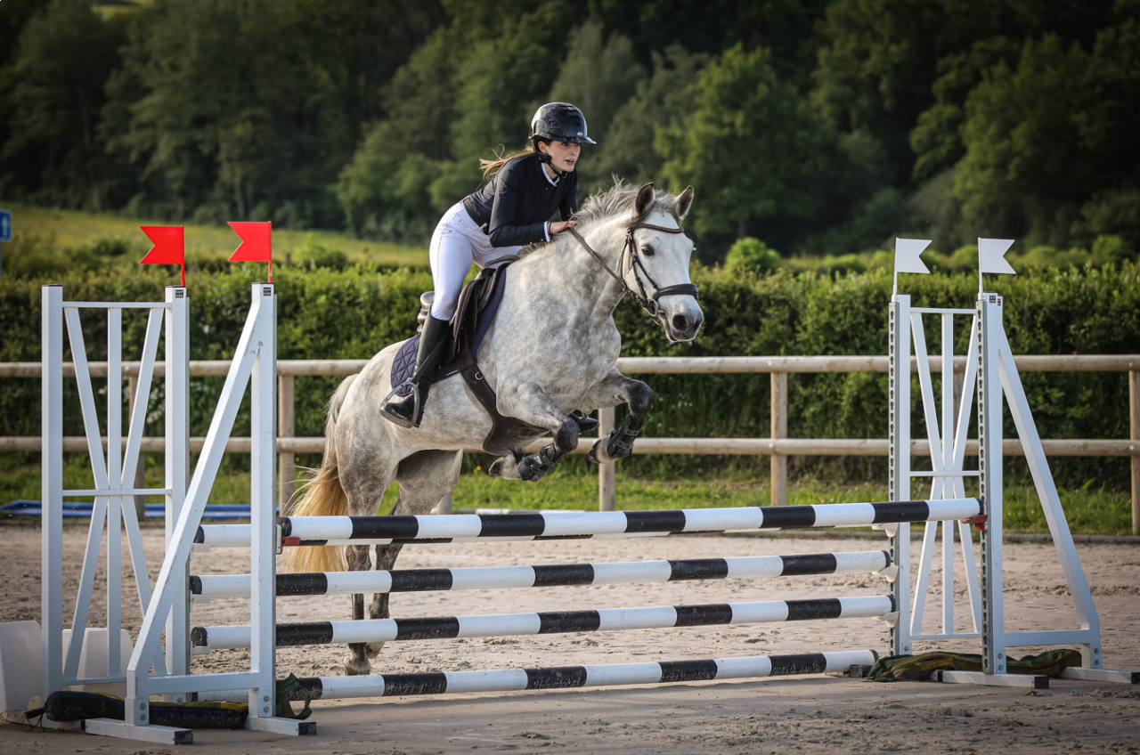  V&eacute;ritable ponette d'enfant pour sport et/ou loisirs