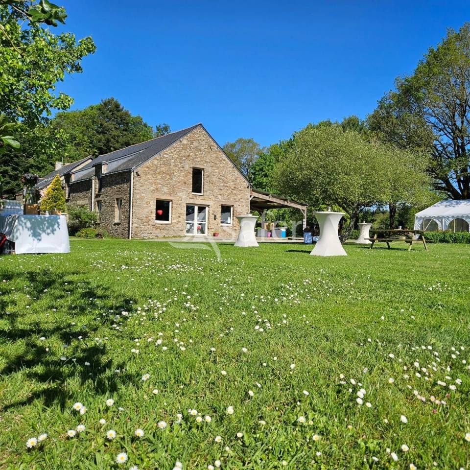 Grand domaine rural avec ferme et activit&eacute; &eacute;v&eacute;nementielle