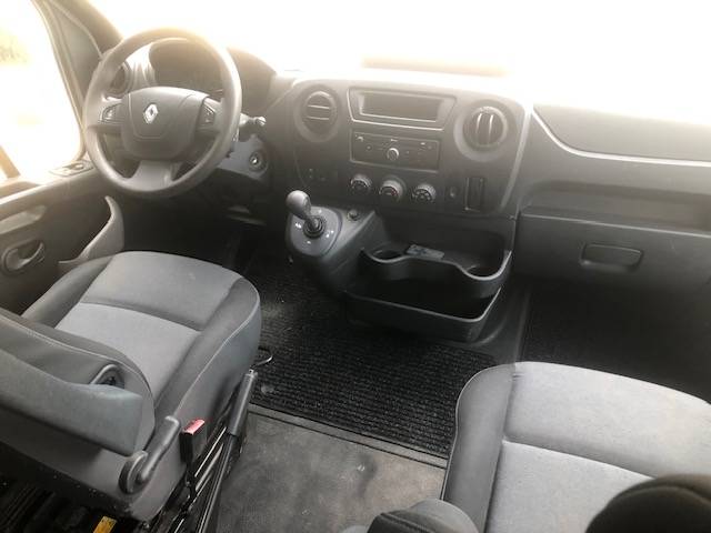 master dci 170cv/bte auto/131642kms/5pl/stall/46900 eur