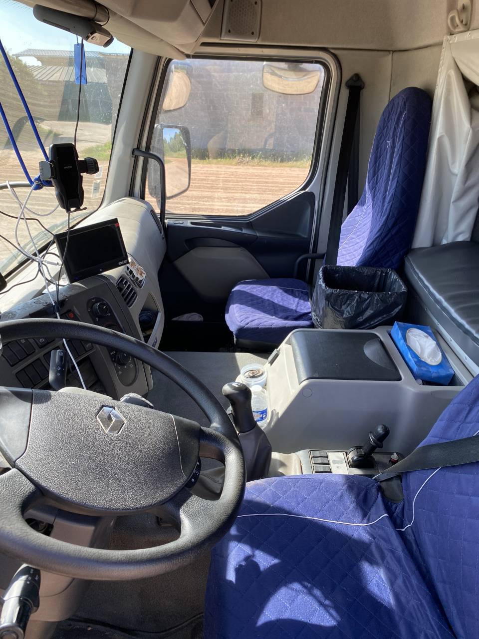 CAMION CHEVAUX 7 PLACES AVEC HOME CAR