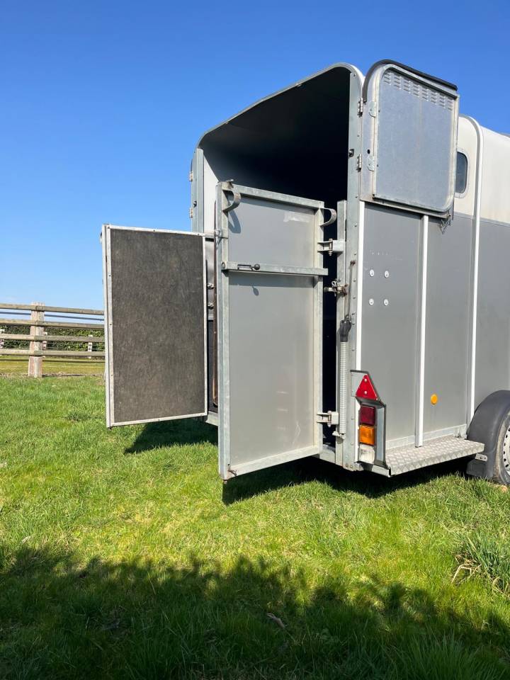 IFOR WILLIAMS HB510XL JUMBO &ndash; 2017 &ndash; 1&egrave;re main &ndash; 4/5 po
