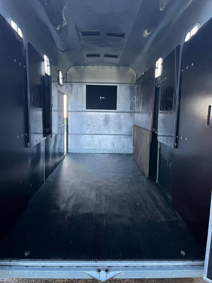 IFOR WILLIAMS HB510XL JUMBO &ndash; 2017 &ndash; 1&egrave;re main &ndash; 4/5 po
