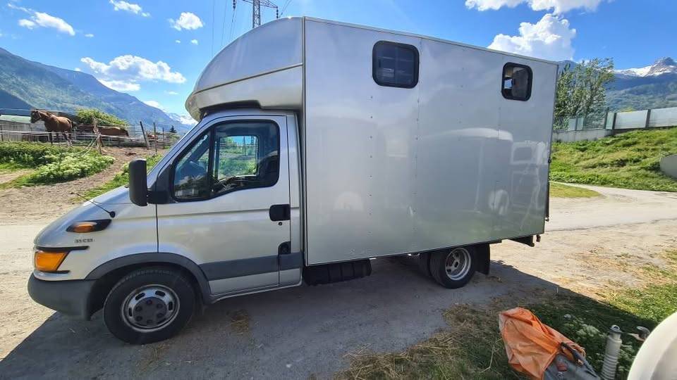 Iveco 35C 2005, crochet 3,5T, VL