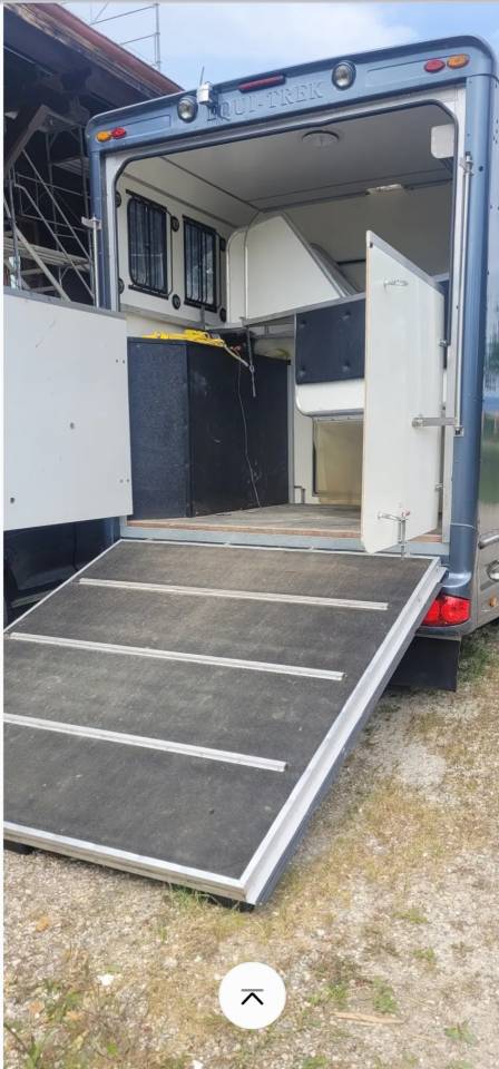 Magnifique &ccedil;amion Isuzu 7,5 tonnes