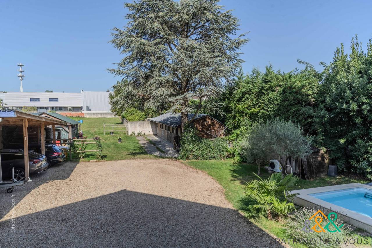 Vos chevaux dans votre jardin proche de Paris