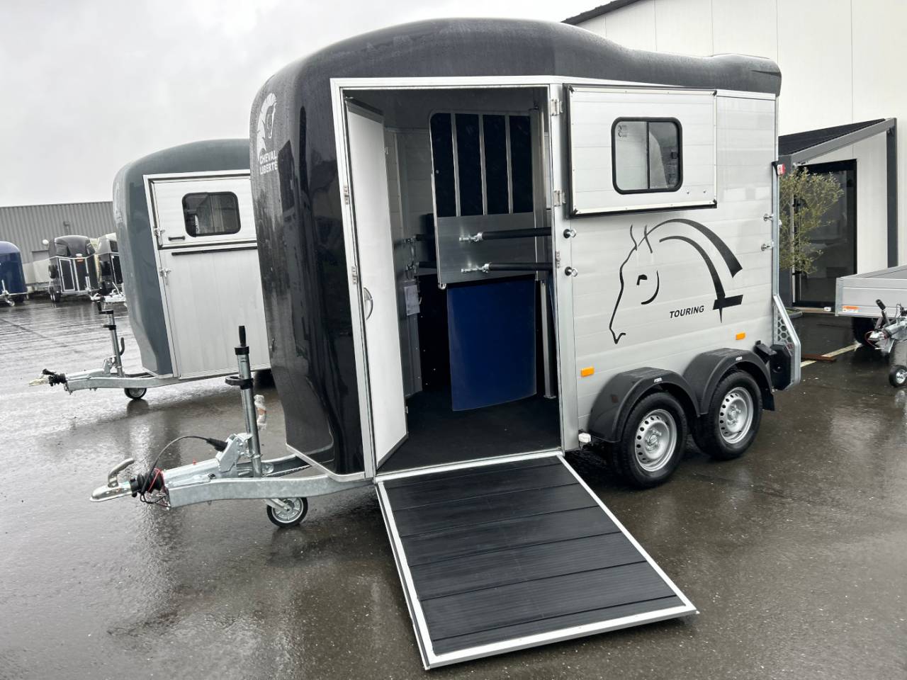 Van Cheval Liberte Touring country
