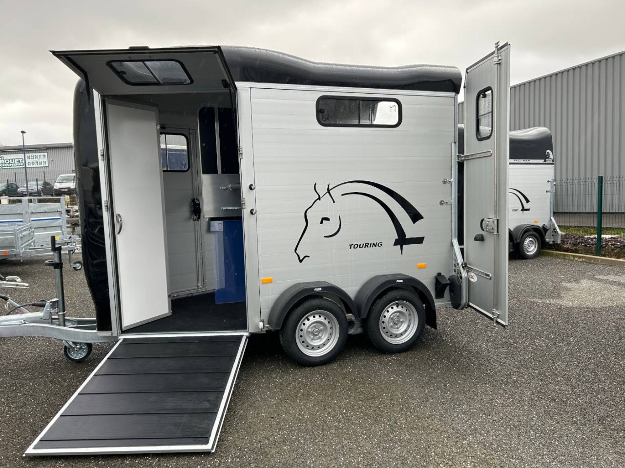 Van Cheval Liberte Touring country