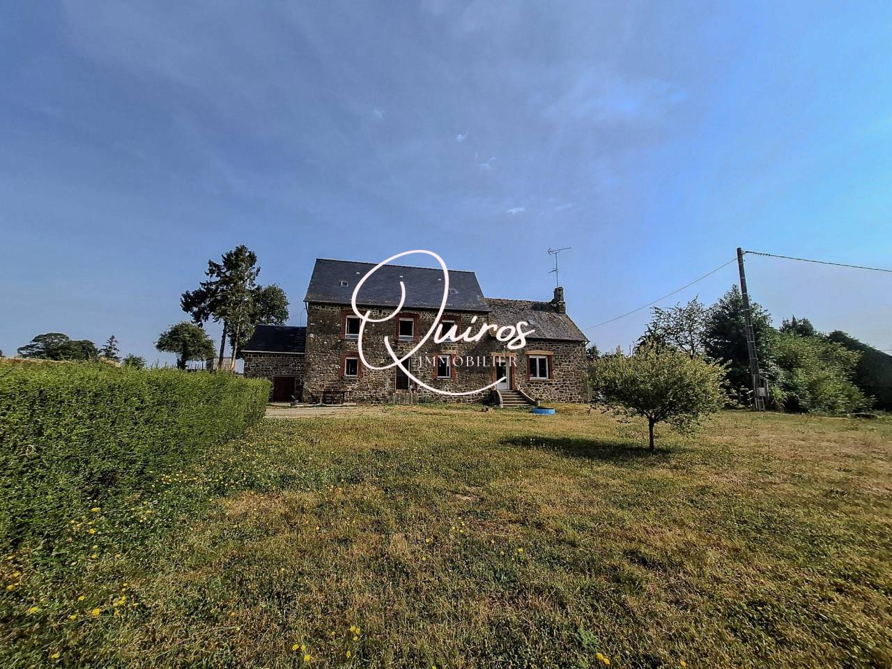 Propri&eacute;t&eacute; &eacute;questre - 2,8 Hectares - Bagnoles-de-l'Orne