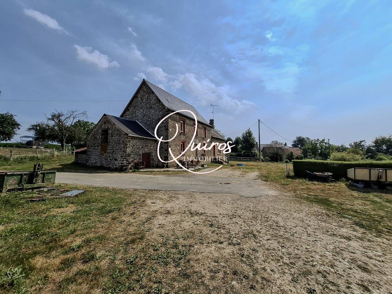 Propri&eacute;t&eacute; &eacute;questre - 2,8 Hectares - Bagnoles-de-l'Orne