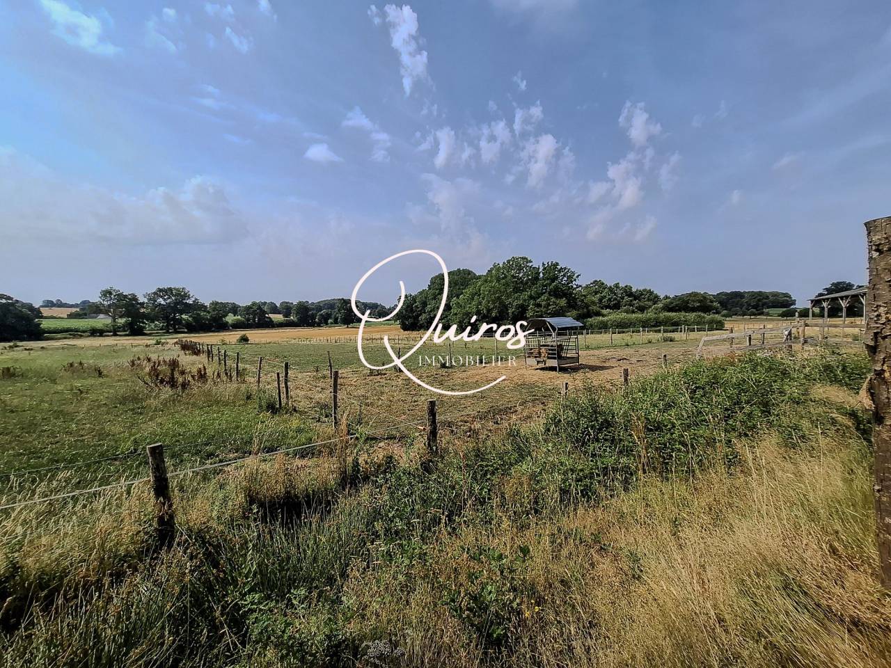 Propri&eacute;t&eacute; &eacute;questre - 2,8 Hectares - Bagnoles-de-l'Orne