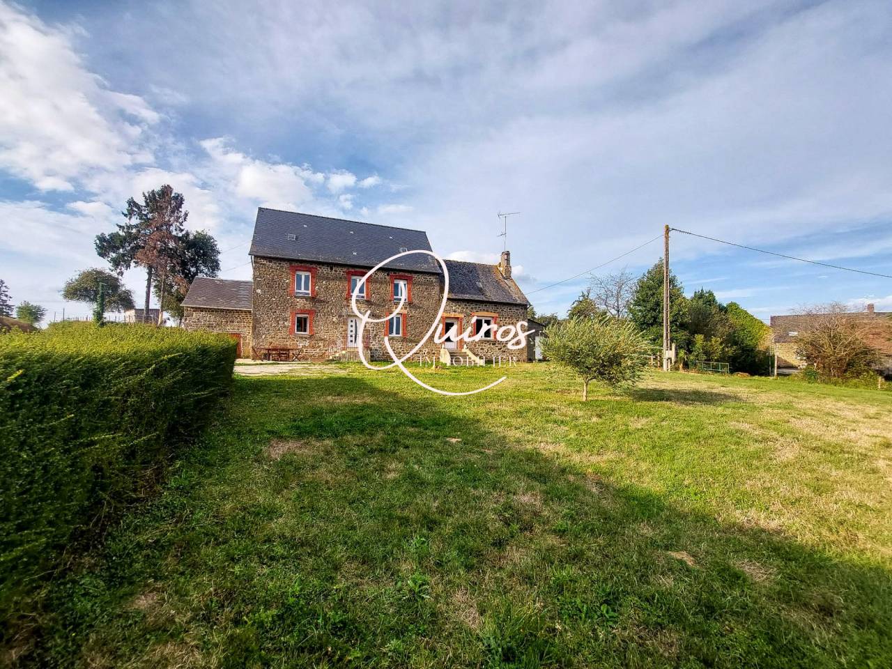 Propri&eacute;t&eacute; rural - 2,8 Hectares - Bagnoles-de-l'Orne