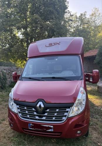 Master 150 DCI Carrosserie STX Stalle 2015 48.000 &euro;