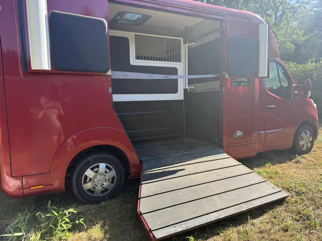 Master 150 DCI Carrosserie STX Stalle 2015 48.000 &euro;