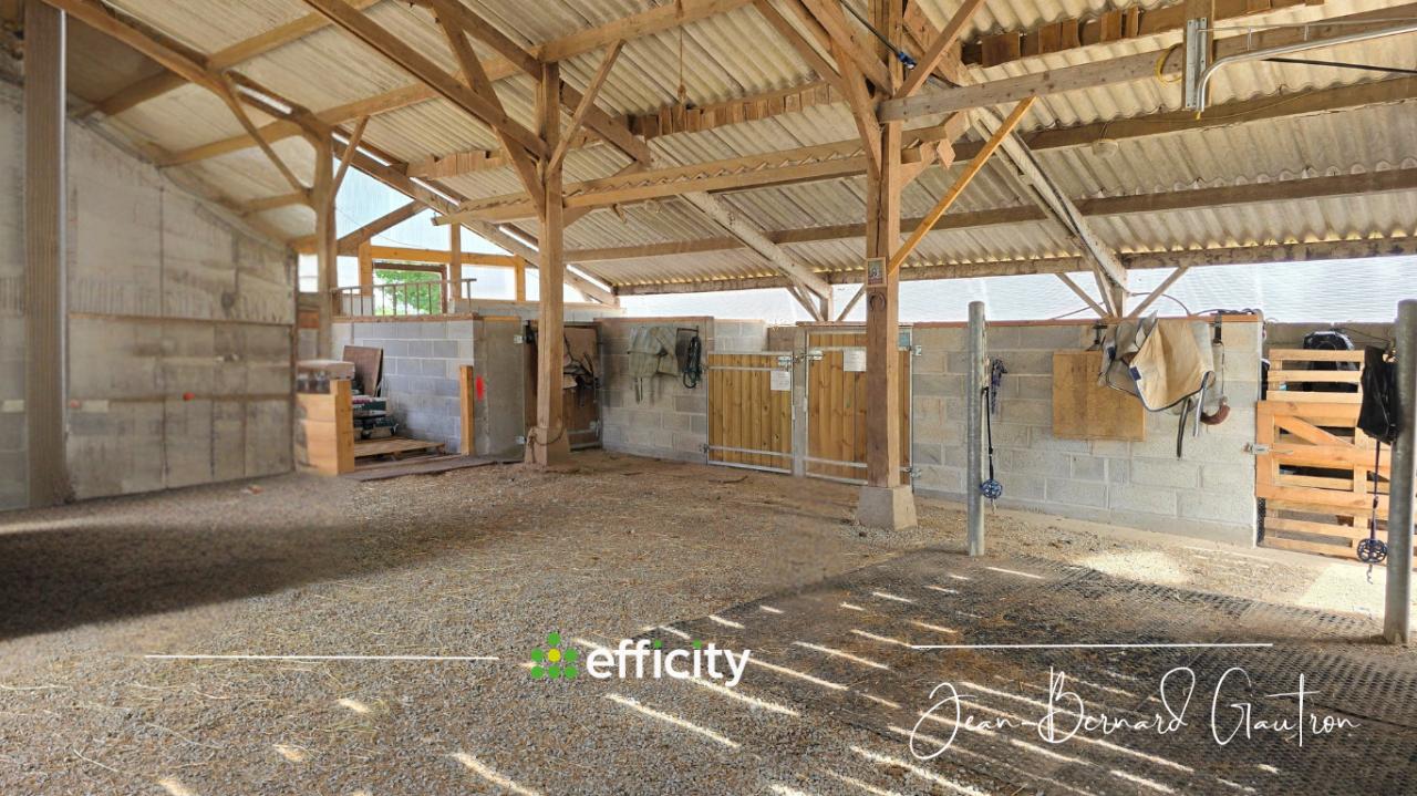 MAISON 101 m&sup2; - 4 PI&Egrave;CES - 3 CHAMBRES - &Eacute;CURIE