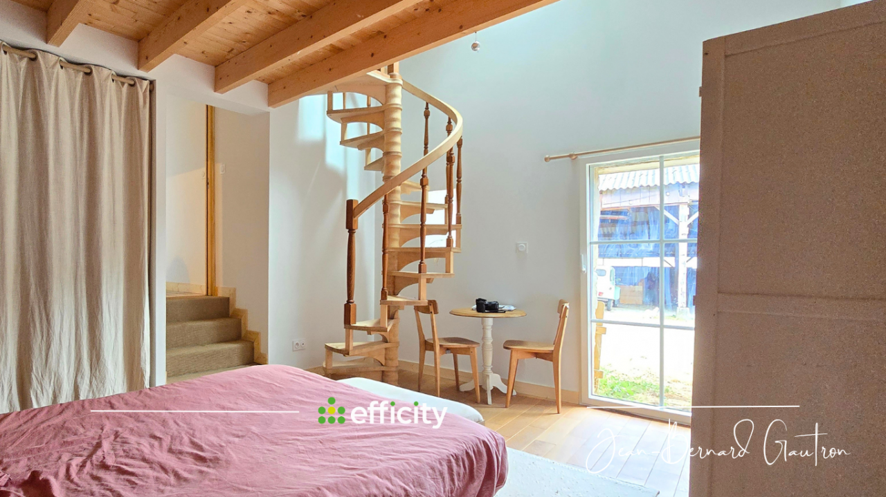 MAISON 101 m&sup2; - 4 PI&Egrave;CES - 3 CHAMBRES - &Eacute;CURIE