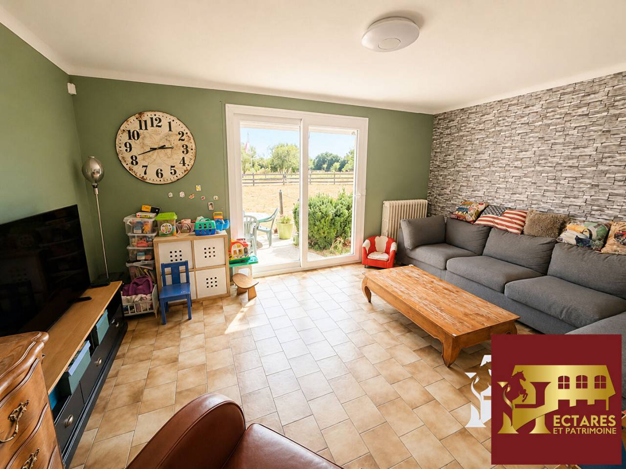 Maison Malville 7 pi&egrave;ce(s), 114 m2 et 2,7 hectares
