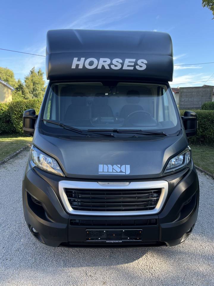PEUGEOT BOXER BLUEHDI 165 MSG STALLION LIGHT