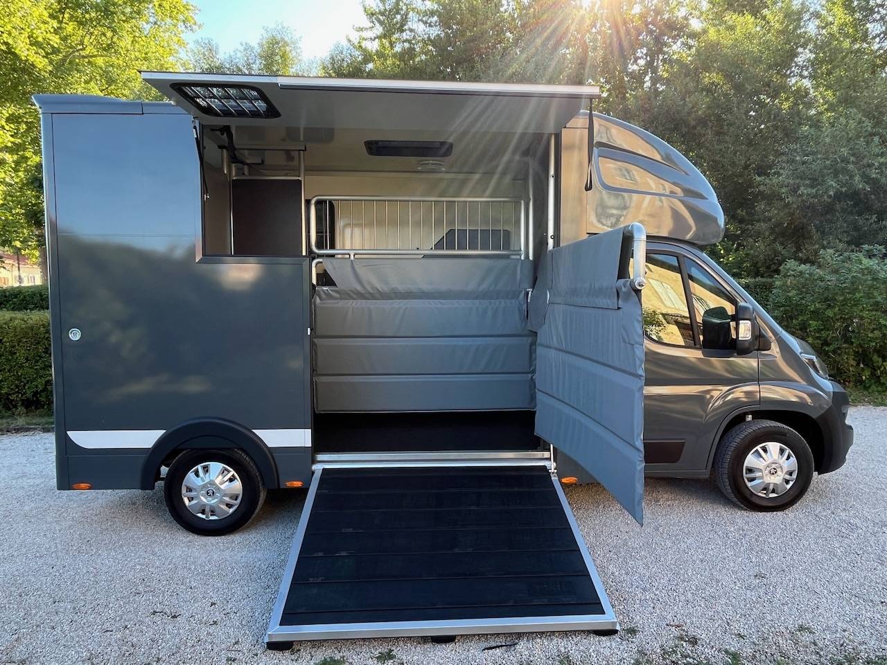 PEUGEOT BOXER BLUEHDI 165 MSG STALLION LIGHT