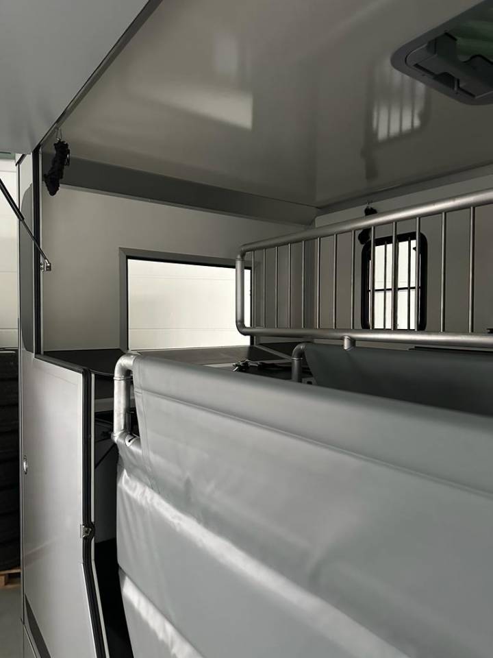 NISSAN INTERSTAR 165 MSG LIGHT 5S