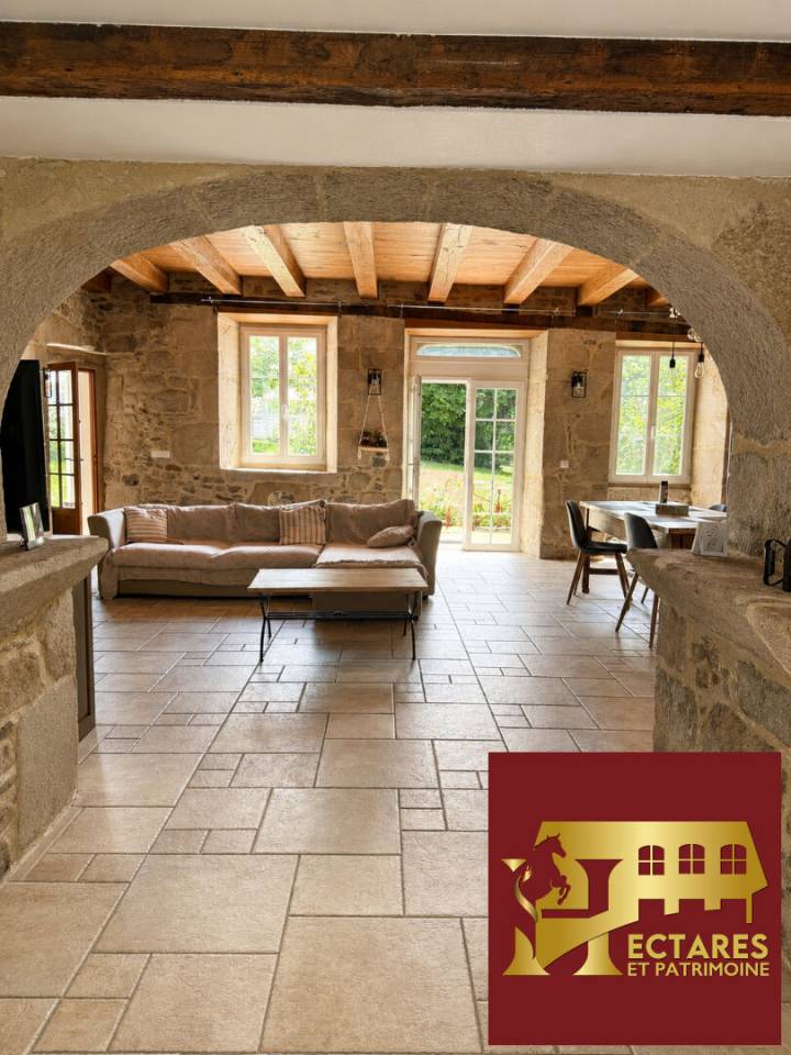 DOMAINE DE CARACT&Egrave;RE ET ACTIVIT&Eacute; TOURISTIQUE AU COEUR DU HAUT-QUERCY