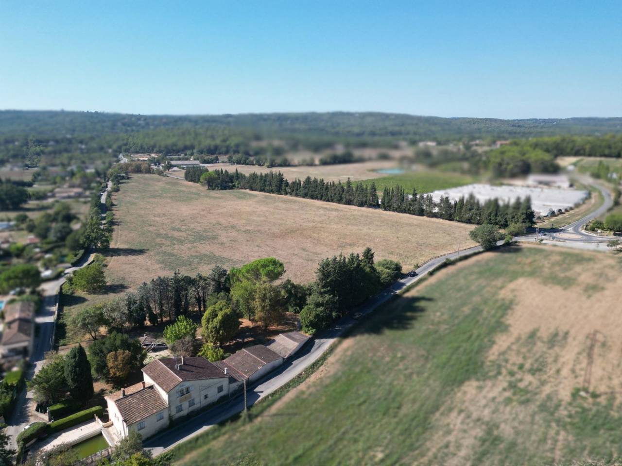 PROPRI&Eacute;T&Eacute; DE CARACT&Egrave;RE DE 7 HECTARES AVEC ANCIENNE AUBERGE ?
