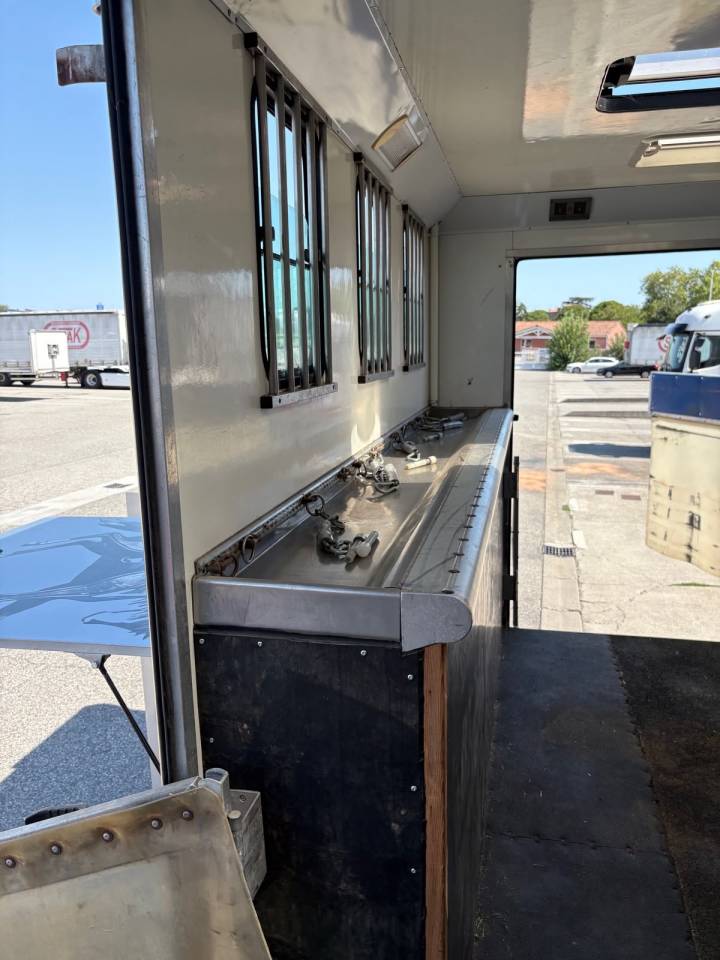 CAMION 4 CHEVAUX + HOME CAR 4 PLACES