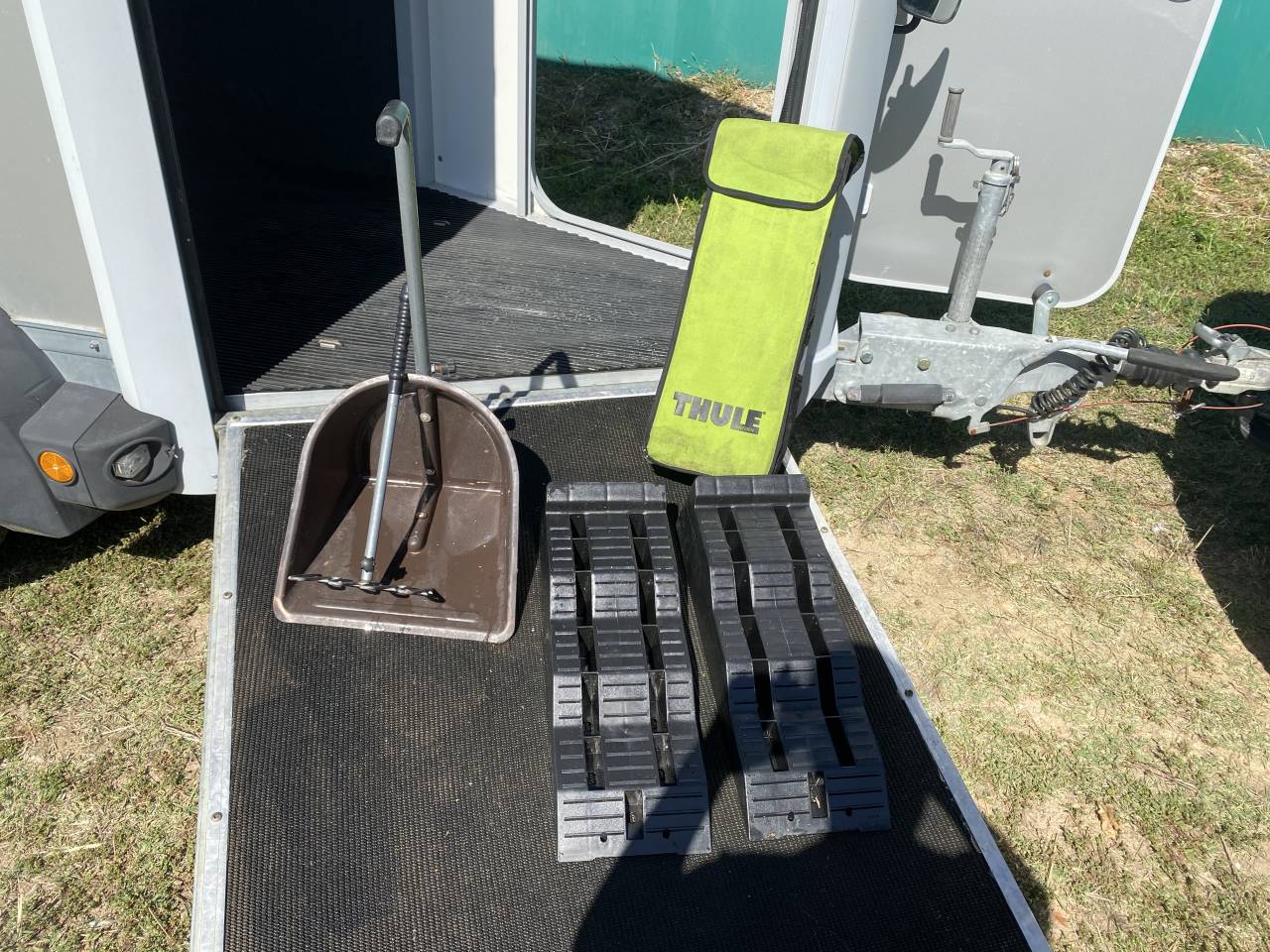 Van Ifor williams avec sellerie roulante + accessoires 