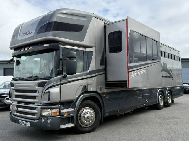 Camion VL Chevaux Oakley Scania 340 2006 Occasion