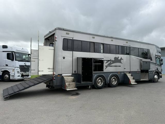 Camion VL Chevaux Oakley Scania 340 2006 Occasion