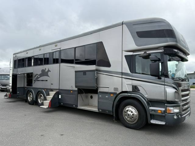 Camion VL Chevaux Oakley Scania 340 2006 Occasion