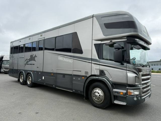Camion VL Chevaux Oakley Scania 340 2006 Occasion