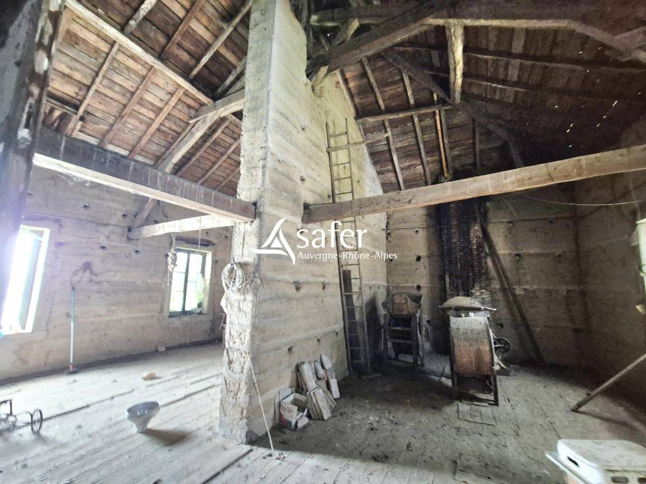 MAISON DE MAITRE- PROX BELLEVILLE EN BEAUJOLAIS