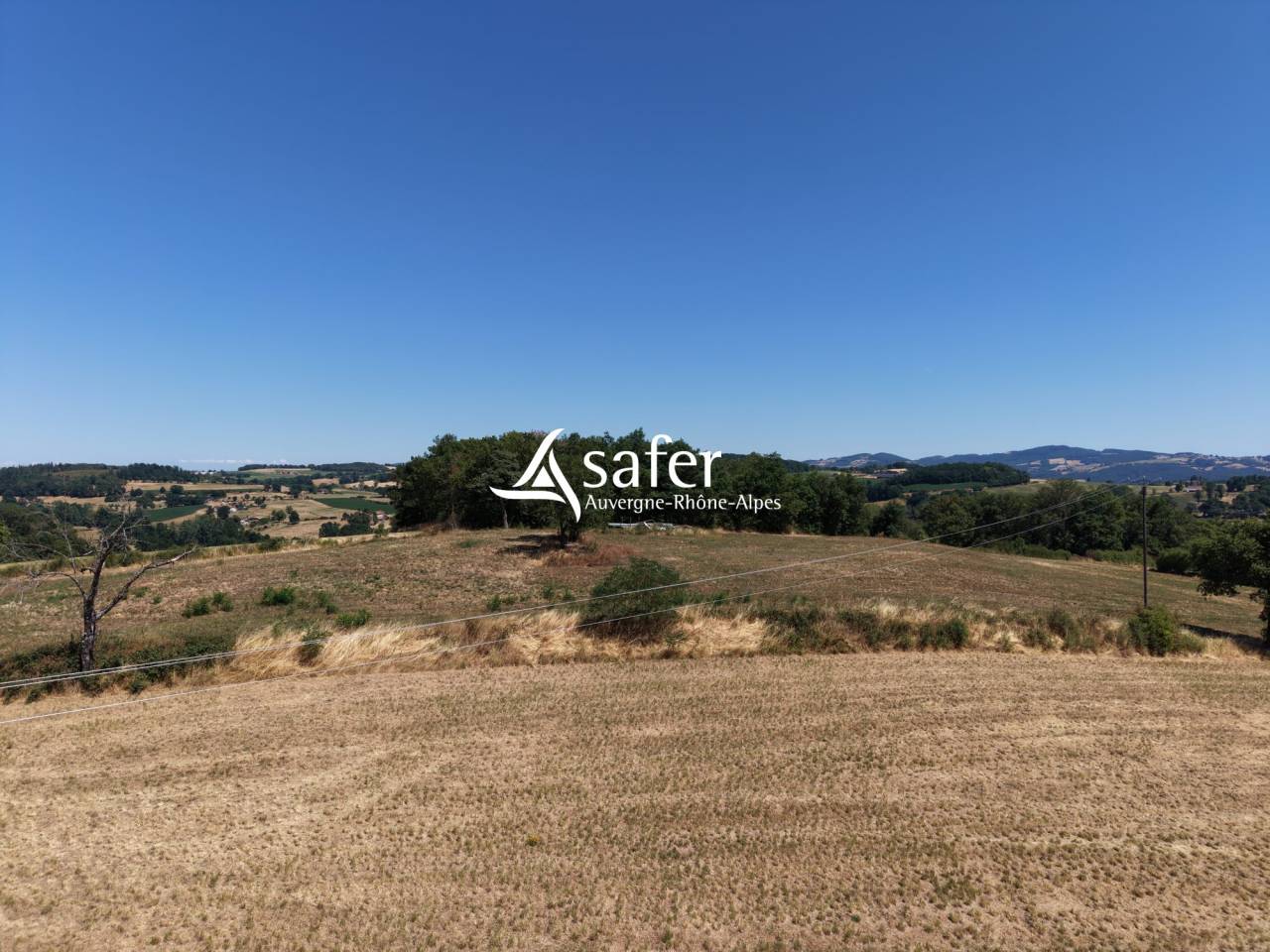 EXPLOITATION AGRICOLE AVEC HABITATION - MONTS DU LYONNAIS