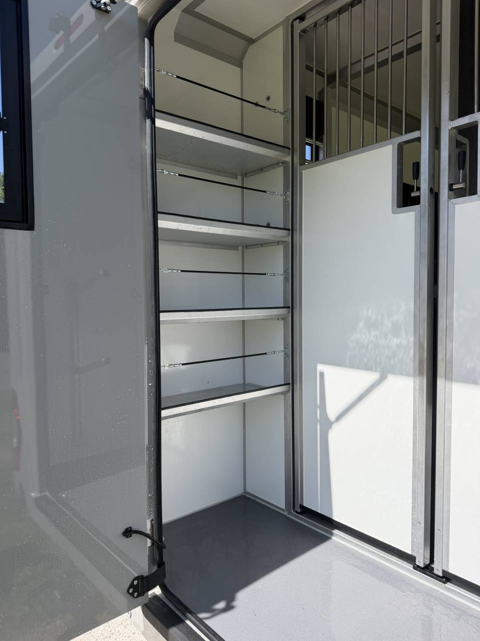VL 5 pl cabine, haras long, 66550&euro;HT