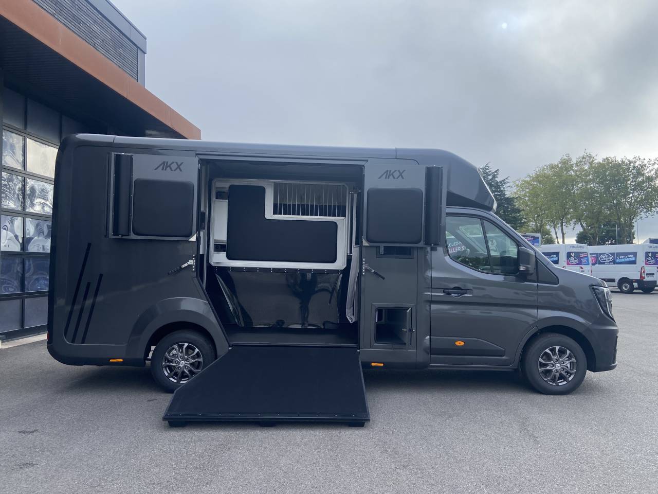 AKX RENAULT MASTER - STALLE 5