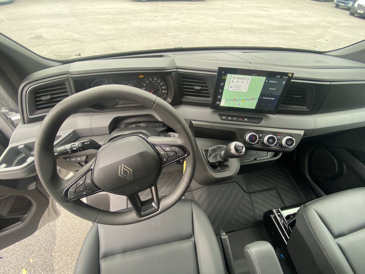 AKX RENAULT MASTER - STALLE 5