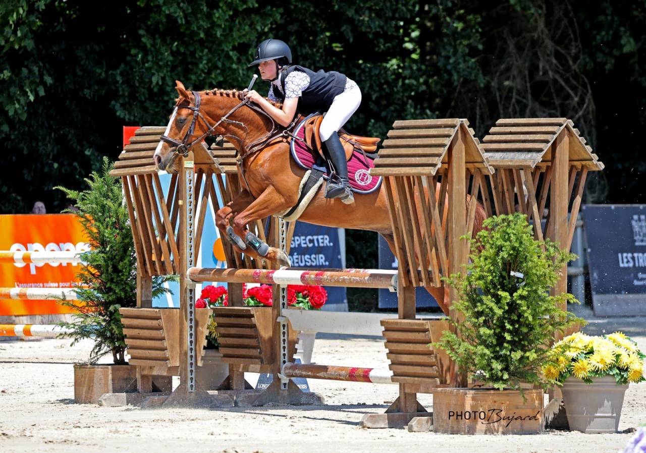 Iseut de Blonde &ndash; Ponette D de sport &ndash; CSO &ndash; 148 cm