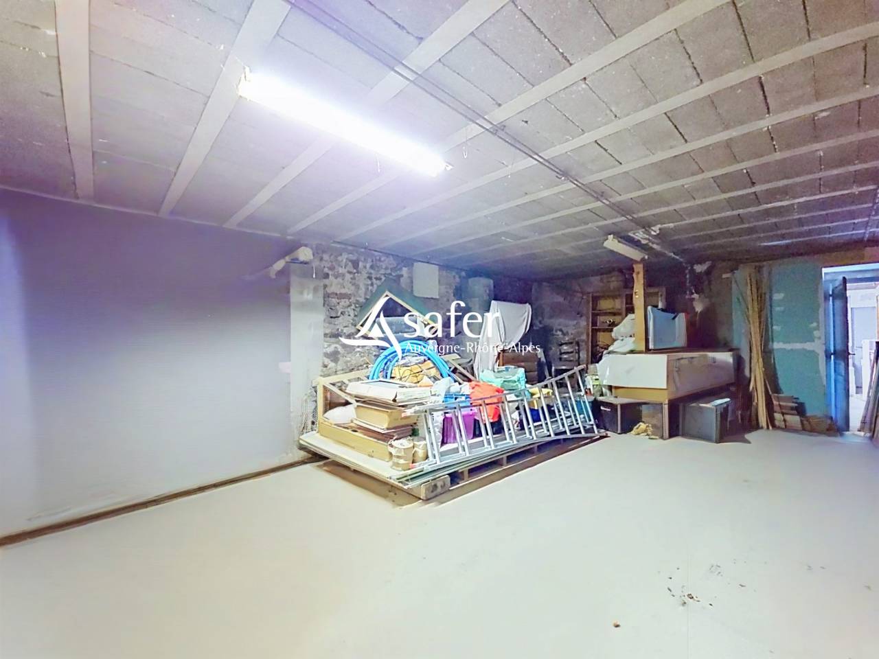 PROPRIETE DE CARACTERE RENOVEE - BEAUJOLAIS