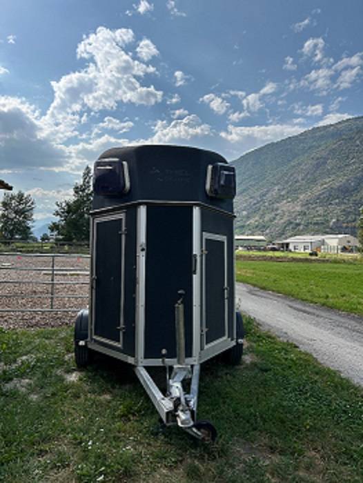 Remorque &nbsp;THIEL De Luxe pour 2 chevaux