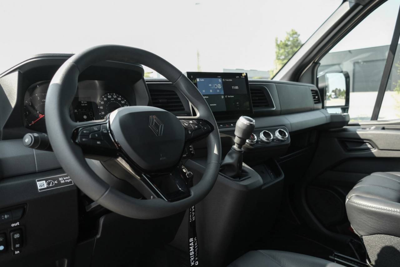 KRISMAR HARAS 5 RENAULT