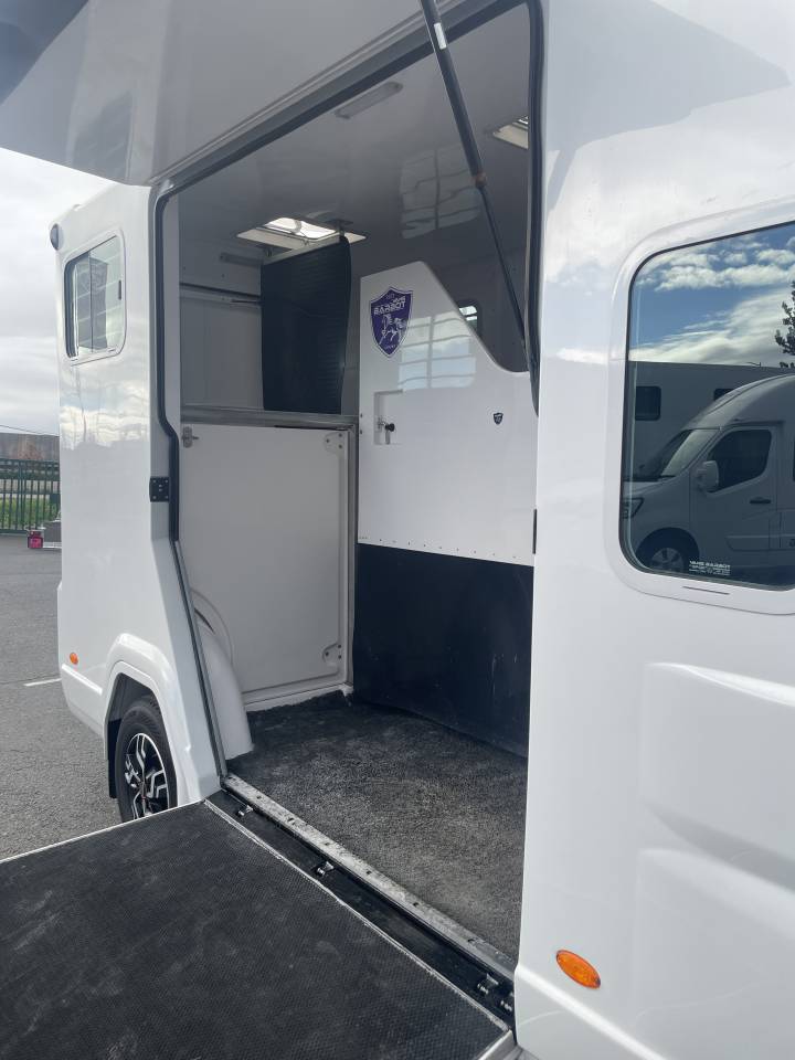 camion 2 chevaux BARBOT