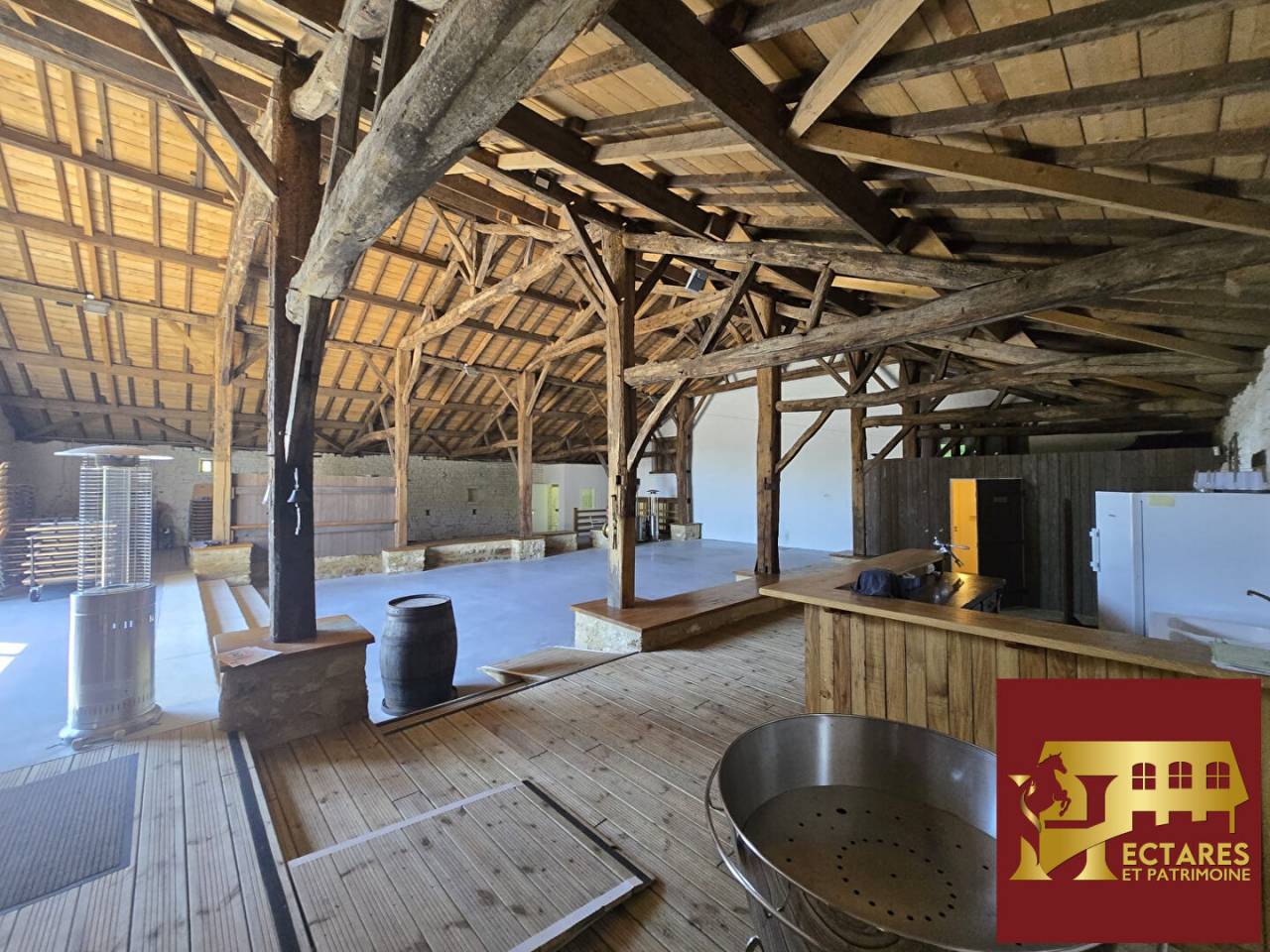 Maison Sainte Pexine 10 pi&egrave;ce(s) 408 m2, 7 Hectares