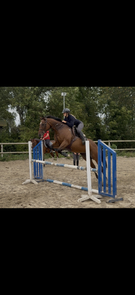 OFELIA - 6ans - 1m62