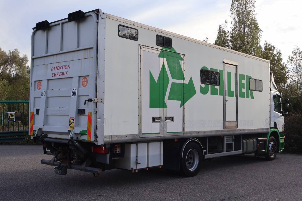 SCANIA P.310 3 CHEVAUX + HOME CAR 
