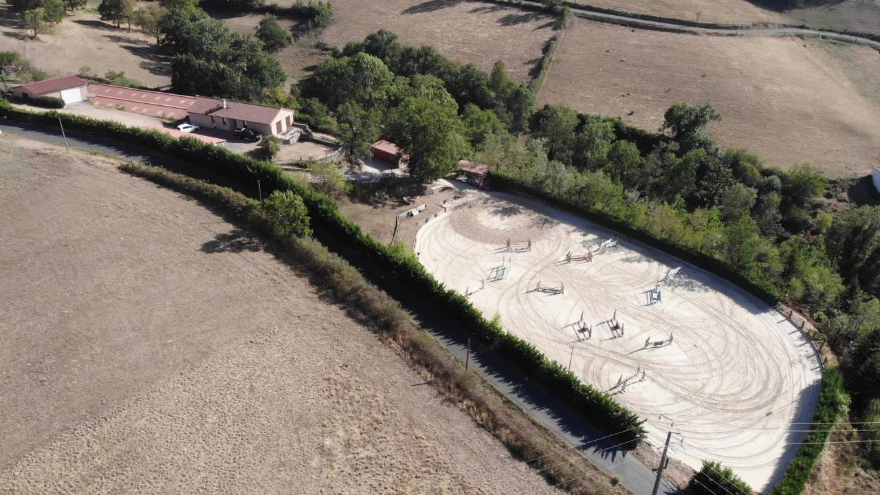&Eacute;CURIE DE SPORT EN ACTIVIT&Eacute; SUR 3,3 HA &ndash; Proche Saint-&Eacute;